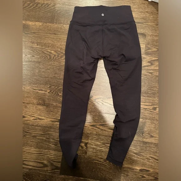 Mesh Lululemon Leggings - Picture 4 of 9